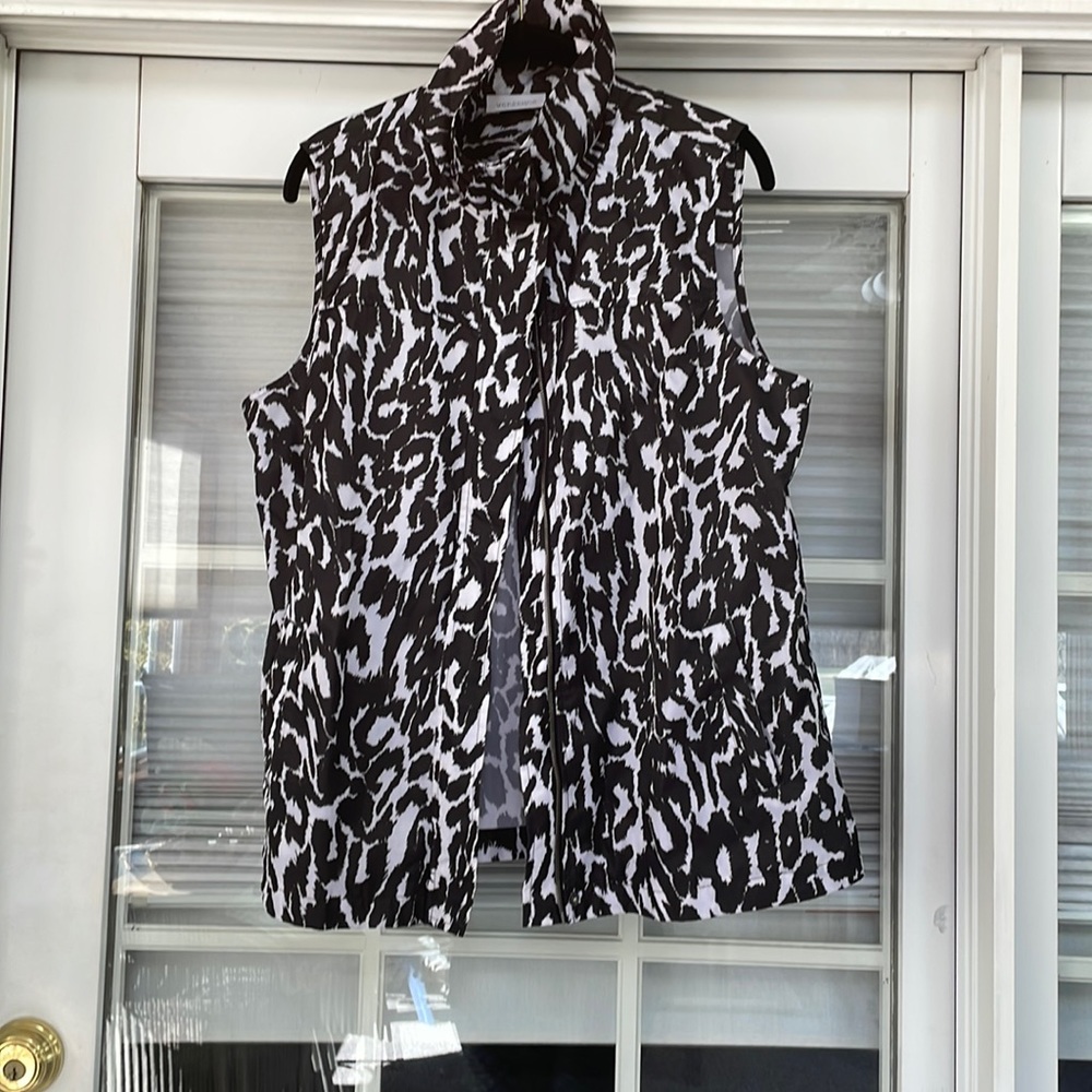 Chico’s by Weekends Black And White Vest. Size 2.
